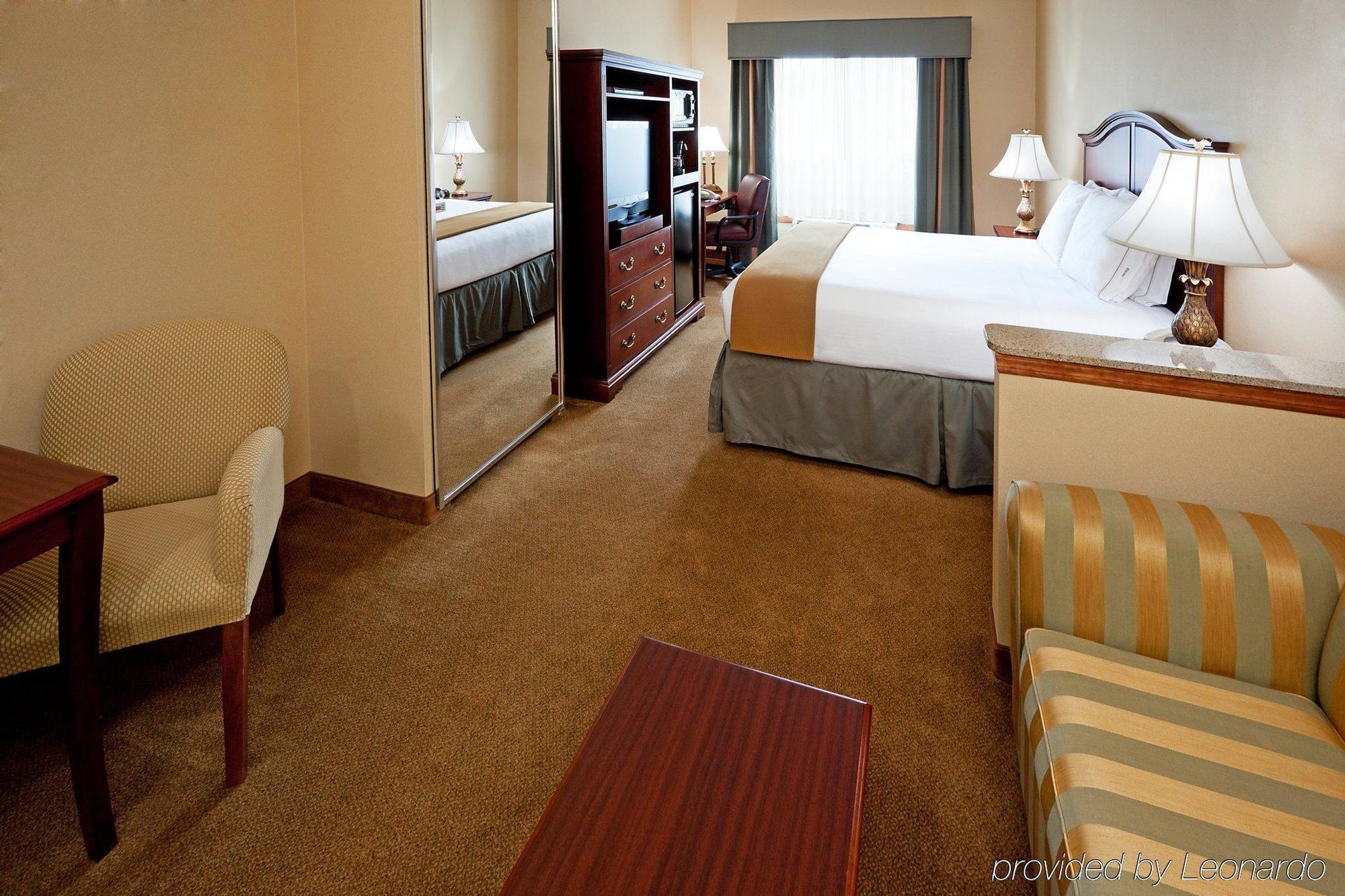 Fairfield Inn & Suites By Marriott Bridgewater Branchburg/Somerville Room photo